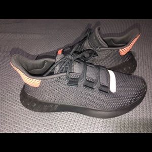 Women’s Adidas Tubular shoes size 7